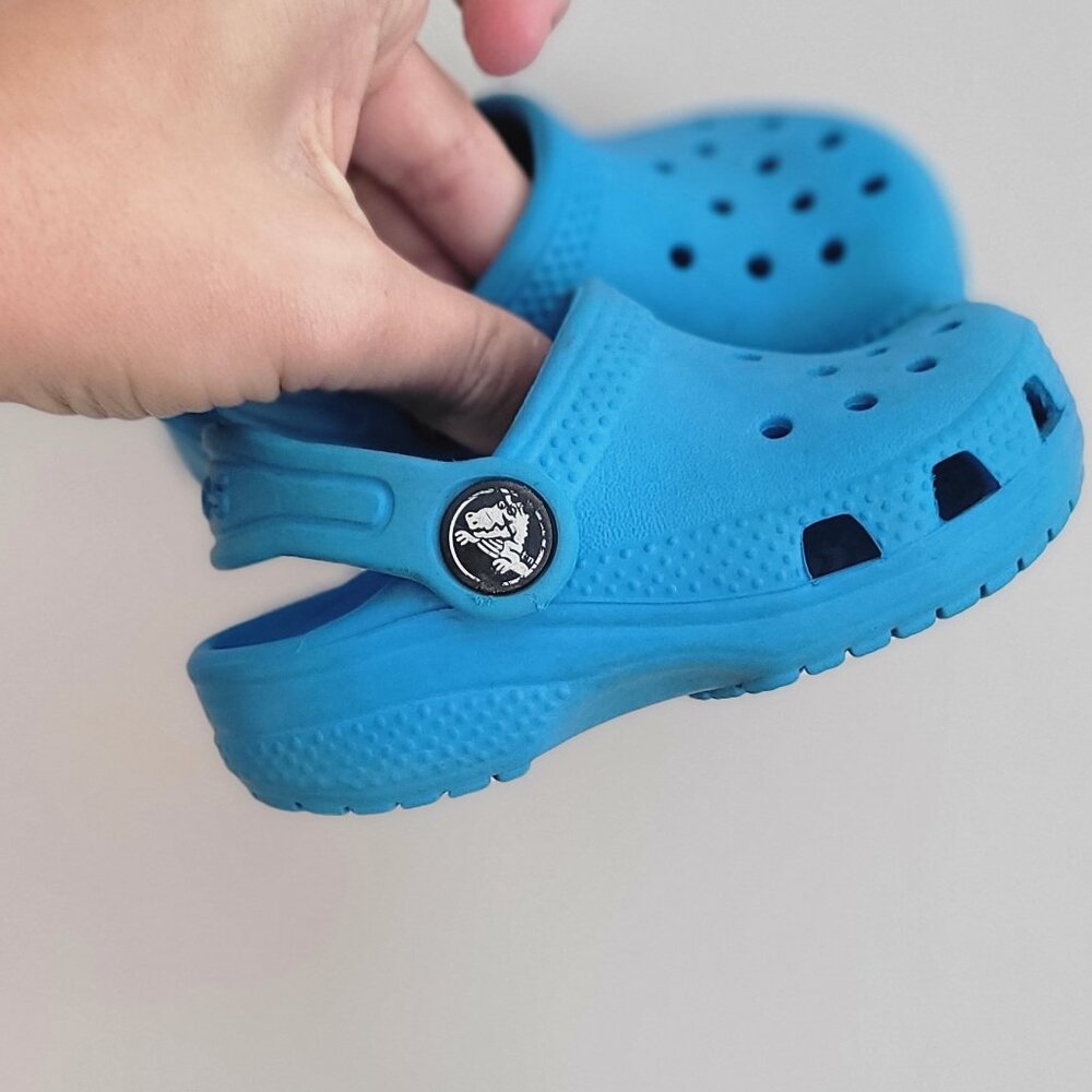 Crocs toddler 5c blue shoes